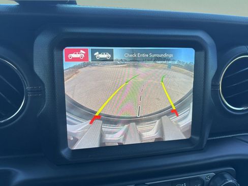 Used 2022 Jeep Wrangler Unlimited High Altitude image 16