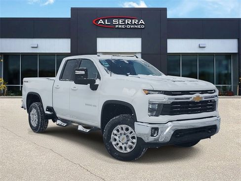 Used 2024 Chevrolet Silverado 2500 LT w/ Convenience Package image 1