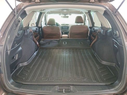 Used 2019 Subaru Outback 2.5i Touring AWD/4WD image 10