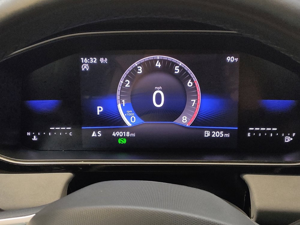 Used 2025 Volkswagen Jetta SE FWD image 23