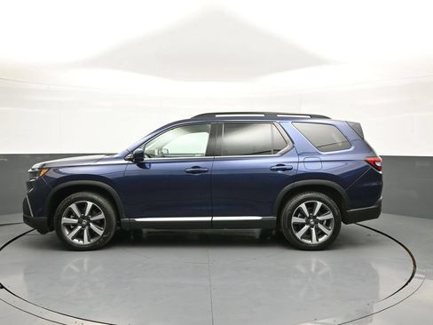 Certified 2024 Honda Pilot Touring image 9