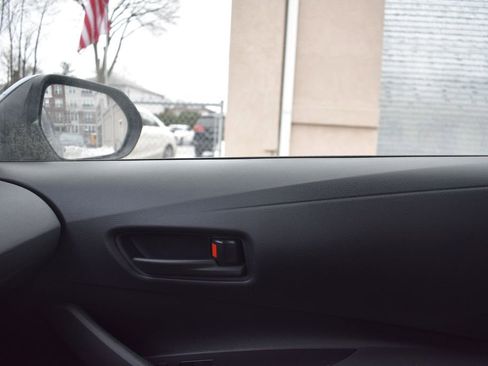 Used 2025 Toyota Corolla LE image 19