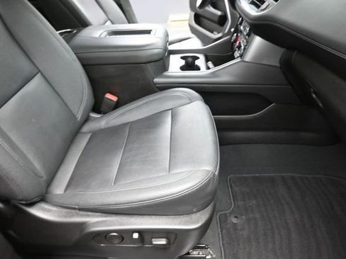 Used 2023 Chevrolet Tahoe LT w/ Luxury Package AWD/4WD image 27