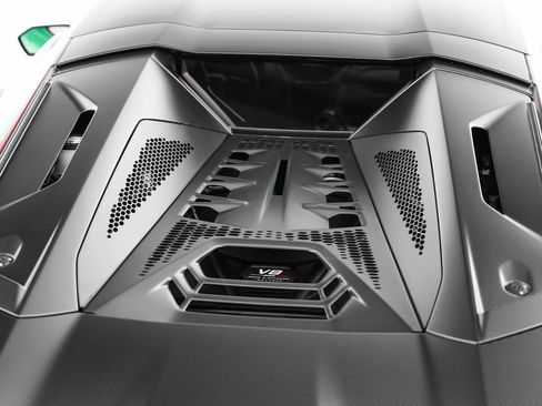 Used 2026 Lamborghini Temerario AWD/4WD image 39