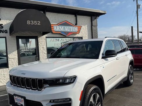 Used 2022 Jeep Grand Cherokee Limited 4xe w/ Luxury Tech Group II image 5