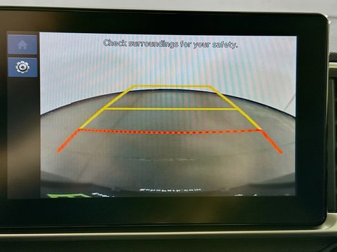 Used 2024 Hyundai Venue SEL image 22