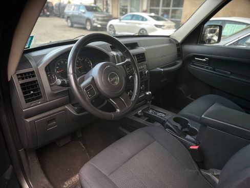 Used 2012 Jeep Liberty Sport w/ Popular Equipment Group AWD/4WD image 22