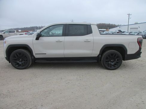 New 2026 GMC Sierra EV Elevation image 8