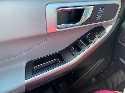 Certified 2022 Ford Explorer XLT w/ Equipment Group 202A image 59