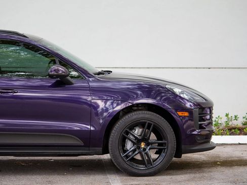Used 2021 Porsche Macan w/ Premium Package Plus AWD/4WD image 19
