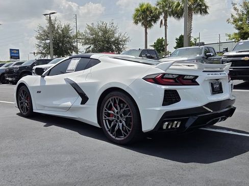 Used 2023 Chevrolet Corvette Stingray Premium Cpe w/ Z51 Performance Package RWD image 4