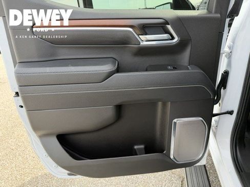 Used 2025 GMC Sierra 1500 Denali w/ Denali Reserve Package AWD/4WD image 33
