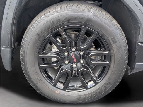 Used 2023 GMC Sierra 1500 Elevation image 37