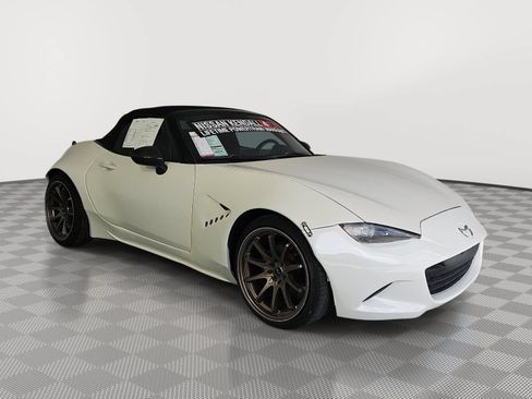 Used 2018 MAZDA MX-5 Miata Grand Touring RWD image 2