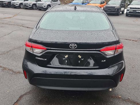 Used 2024 Toyota Corolla LE image 5