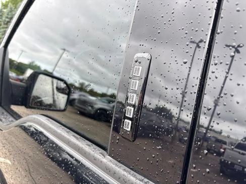 Used 2016 Ford F150 XLT w/ Equipment Group 301A Mid AWD/4WD image 8