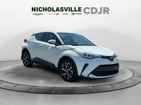 Used 2021 Toyota C-HR XLE FWD image 7