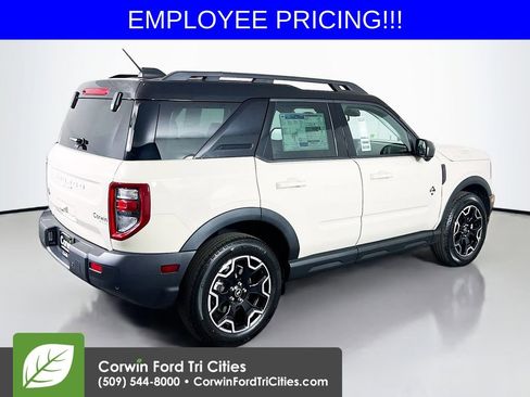 New 2025 Ford Bronco Sport Outer Banks w/ Outer Banks Tech Package+ AWD/4WD image 16