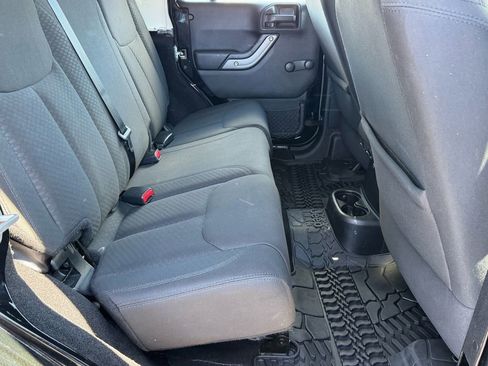 Used 2017 Jeep Wrangler Unlimited Sport w/ Connectivity Group image 19