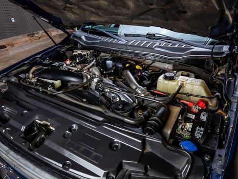 Used 2019 Ford F350 Lariat w/ Lariat Value Package image 38