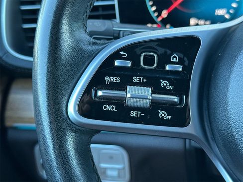 Certified 2022 Mercedes-Benz GLS 450 4MATIC image 29