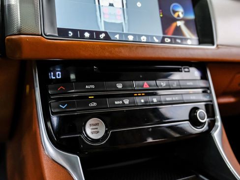 Used 2018 Jaguar XF Portfolio RWD image 34
