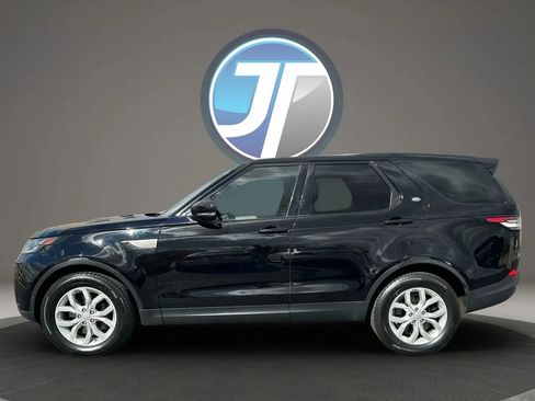 Used 2019 Land Rover Discovery SE image 12