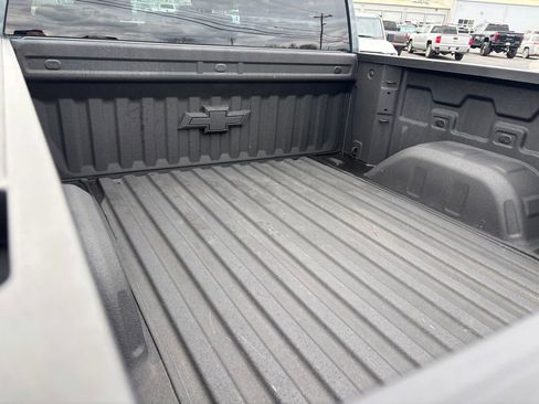 Certified 2025 Chevrolet Silverado 1500 LTZ image 31