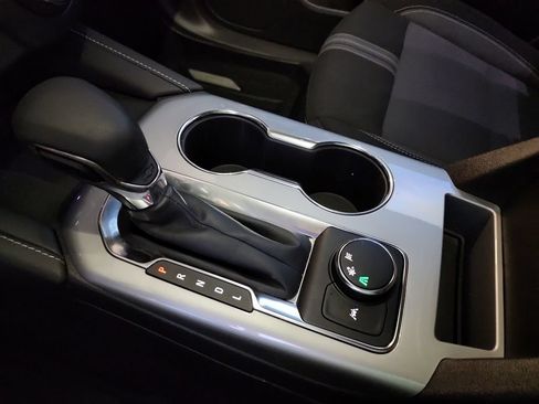 Used 2025 Chevrolet Blazer LT w/ Convenience Package FWD image 28