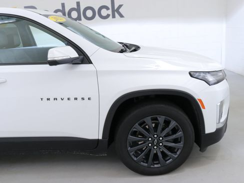 Used 2023 Chevrolet Traverse RS image 10