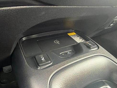 Used 2025 Toyota Corolla XSE FWD image 27