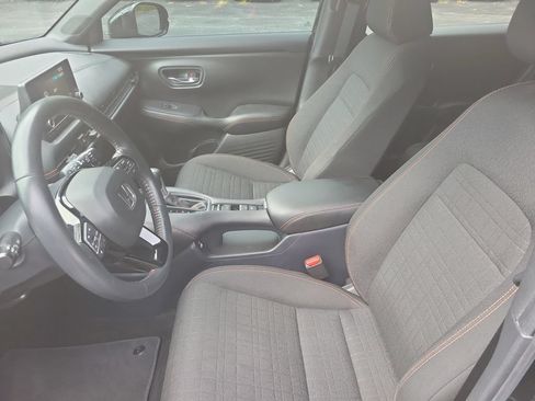 Used 2023 Honda HR-V Sport image 17
