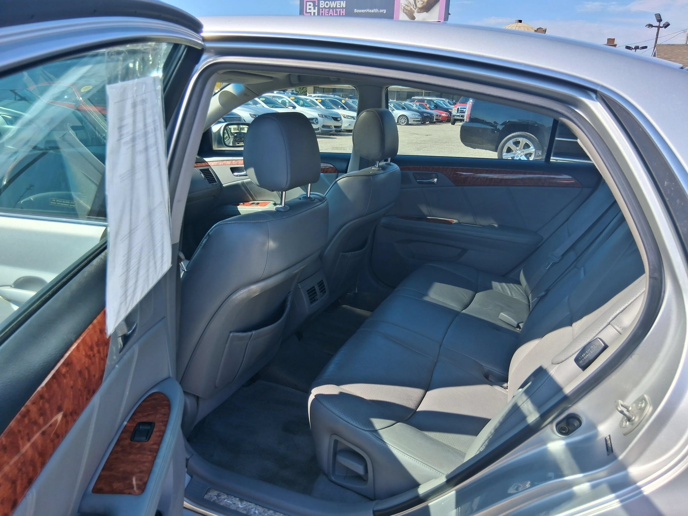 Used 2005 Toyota Avalon Touring FWD image 16