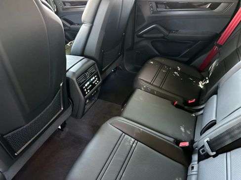New 2026 Porsche Cayenne GTS AWD/4WD image 13
