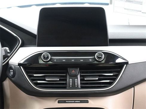 Used 2022 Ford Escape SEL image 26