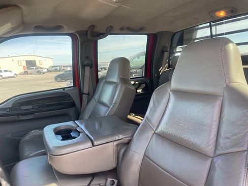 Used 2006 Ford F350 Lariat image 10