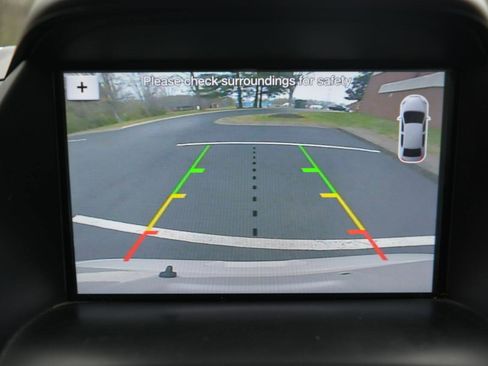 Used 2017 Ford Escape SE w/ SE Leather Comfort Package image 23