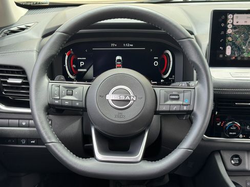 Used 2024 Nissan Rogue SL w/ SL Premium Package FWD image 20