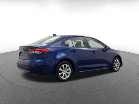 Used 2025 Toyota Corolla LE FWD image 9