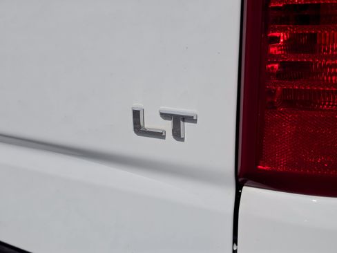 Used 2025 Chevrolet Silverado 1500 LT RWD image 39