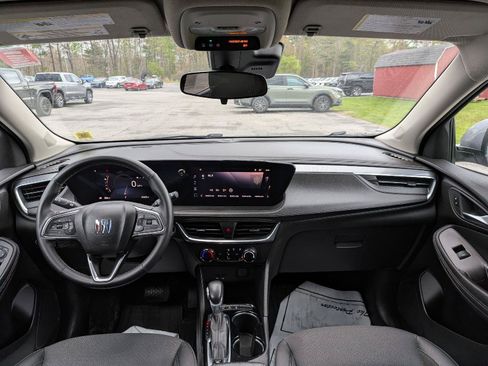 Used 2024 Buick Encore GX Preferred w/ Comfort Package AWD/4WD image 18