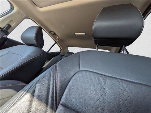 Used 2023 Nissan Altima 2.5 SR w/ SR Premium Package image 16