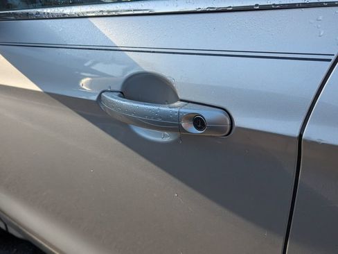 Used 2014 Ford Escape SE FWD image 19