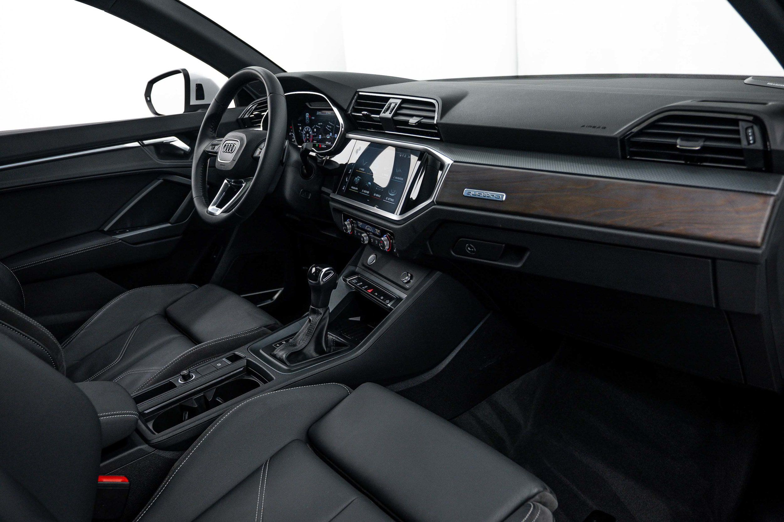 Used 2019 Audi Q3 2.0T Prestige AWD/4WD image 8