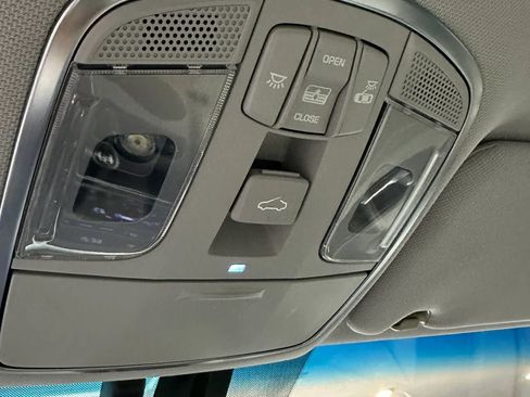 Used 2016 Hyundai Sonata Limited w/ Option Group 05 FWD image 25