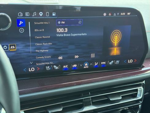 Used 2025 Chevrolet Traverse RS w/ LPO, Floor Liner Package FWD image 23