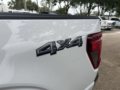 Used 2025 Ford F150 XLT w/ Equipment Group 301A Standard AWD/4WD image 19