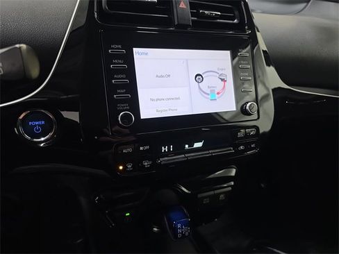 Used 2020 Toyota Prius LE image 19