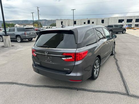 Used 2023 Honda Odyssey Touring image 11