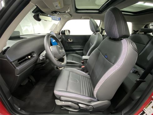 Certified 2025 MINI Cooper S image 17